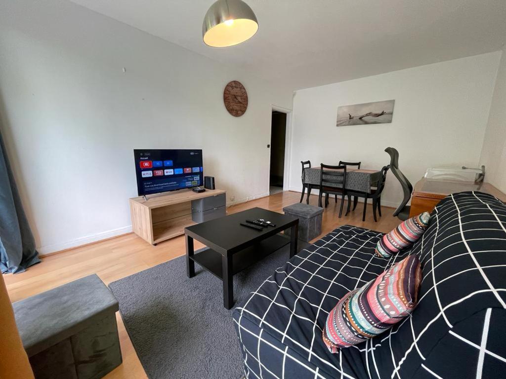 Apartamento Deux Pieces Ris Orangis Ris-Orangis Exterior foto